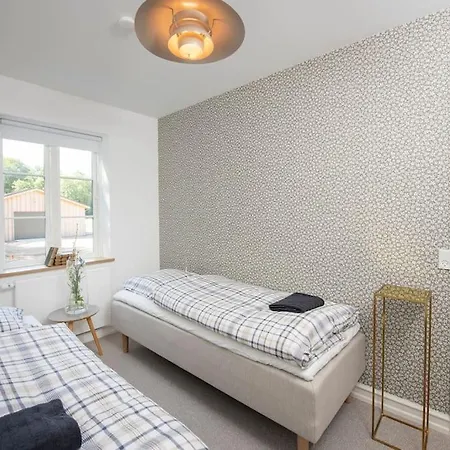 Anemonehuset Pa Christianssaede Tatil Evi